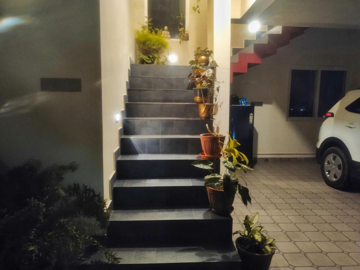Two Bedroom House Madikeri Luaran gambar